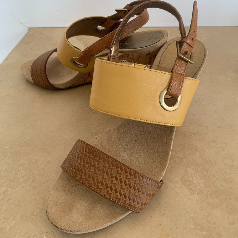 Anne Klein Flex size 6 gently used